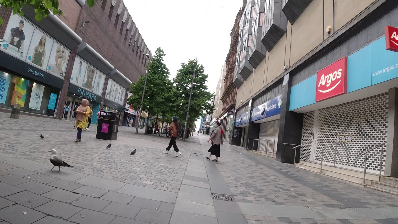 Sauchiehall Street On A Friday Evening