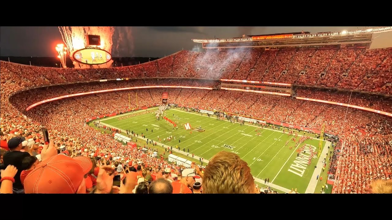 Nebraska Huskers vs Cincinnati Bearcats at Arrowhead: Epic Fan Experience Video, Aug 28, 2025
