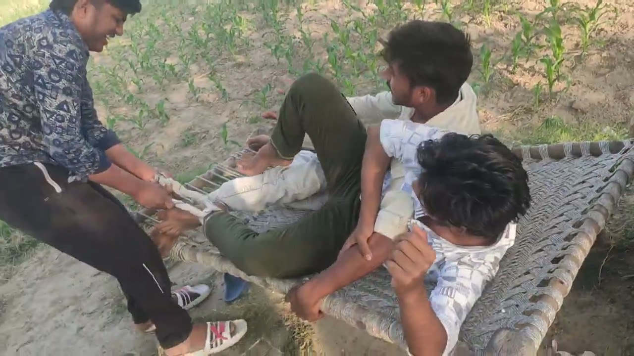 Ankur 😅na pakad liya sourab 😂 #fighting #start #shortvideo #viralvideo #suscribemychannel