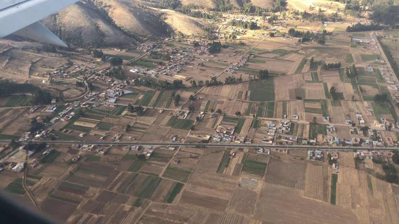 Aterrizando en Jauja procedente de Lima. Peruvian Airlines 112. Julio 2018