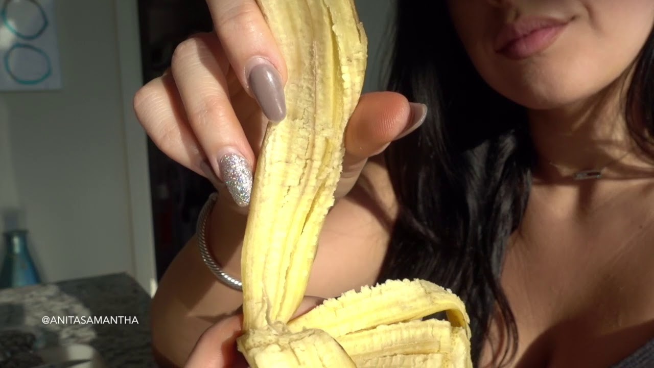 BANANA SKIN MIRACLE!! | CLEAR YOUR SKIN, PLUMP LIPS, NO MORE EYE BAGS | NATURAL AT HOME (100% WORKS)