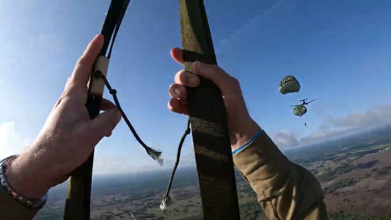WWII C47 Parachute Jump (Riser Release)