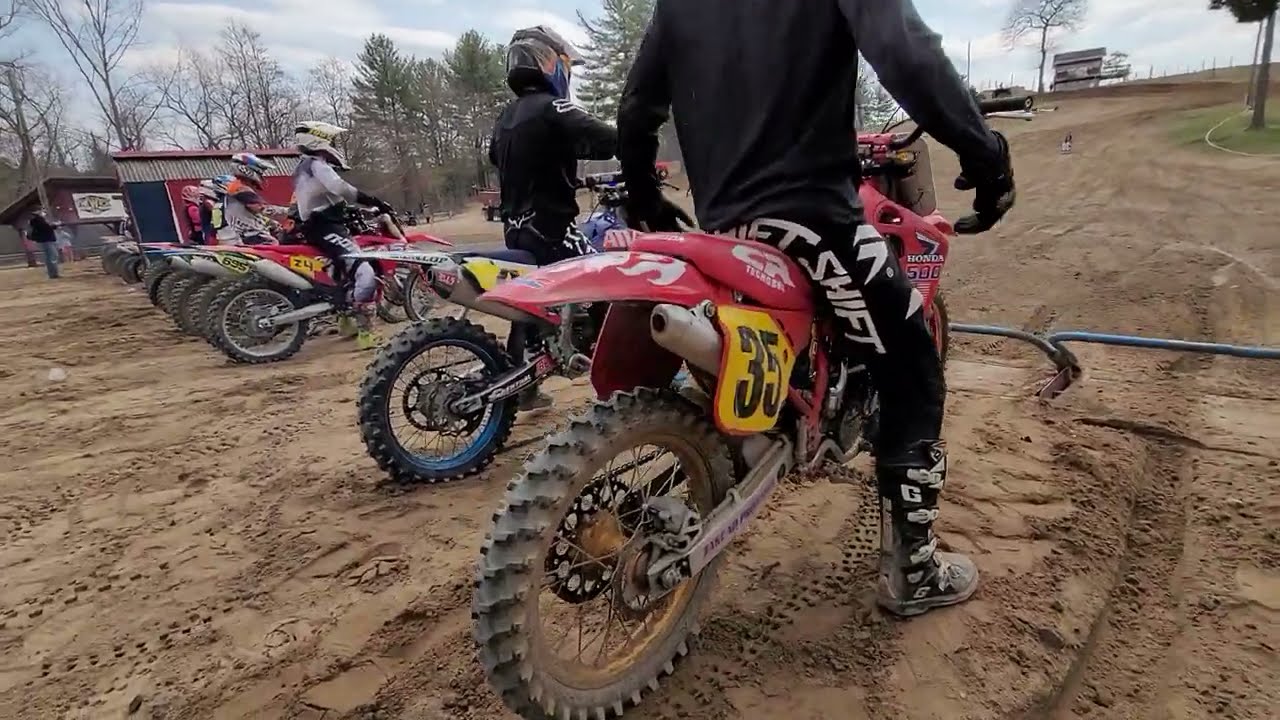 JR ON 1989 HONDA CR500 2 STROKE VS 2021 450 4 STROKES MOTO 2 450B RACE SOUTHWICK MX 338 4/3/21