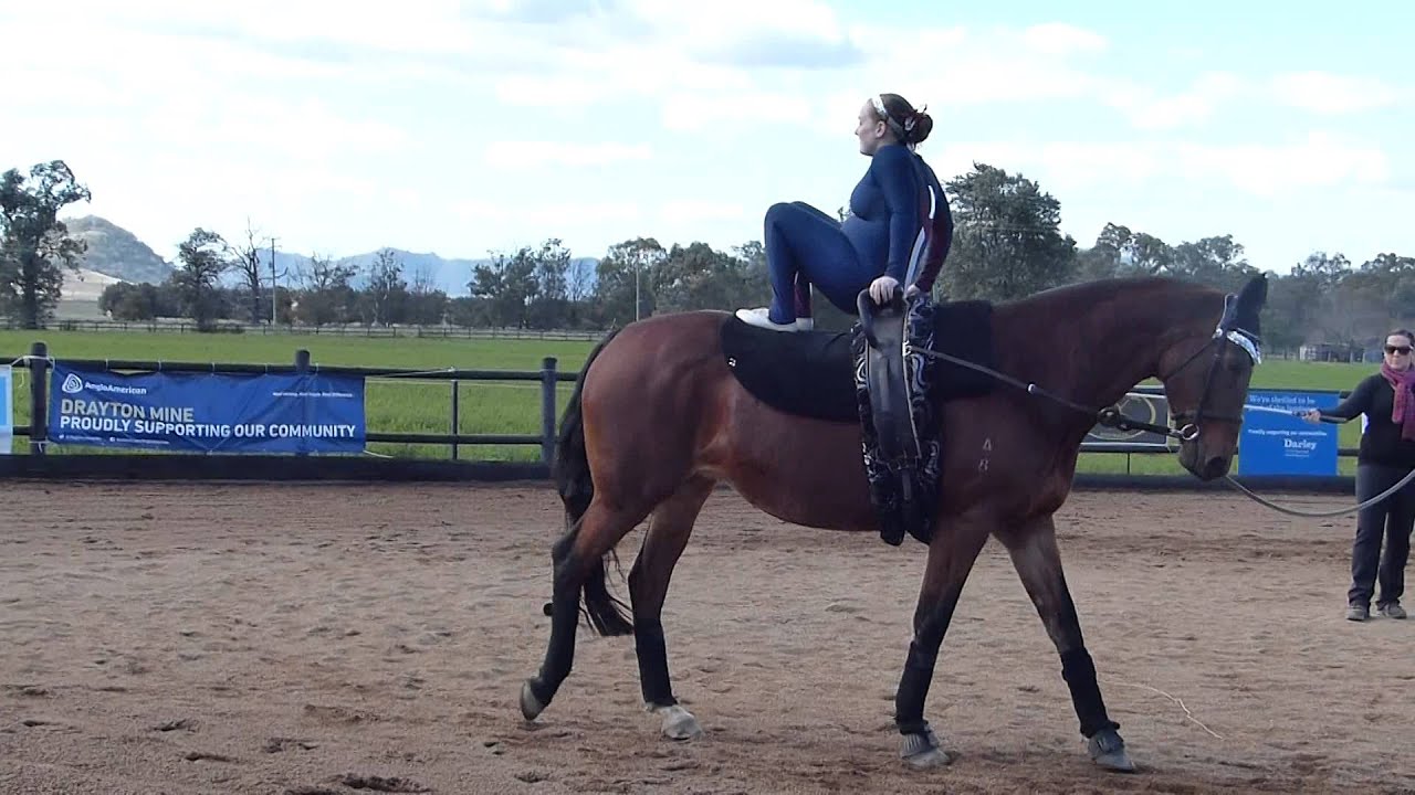 Jess Individual walk freestyle equestrian vaulting scone 2015