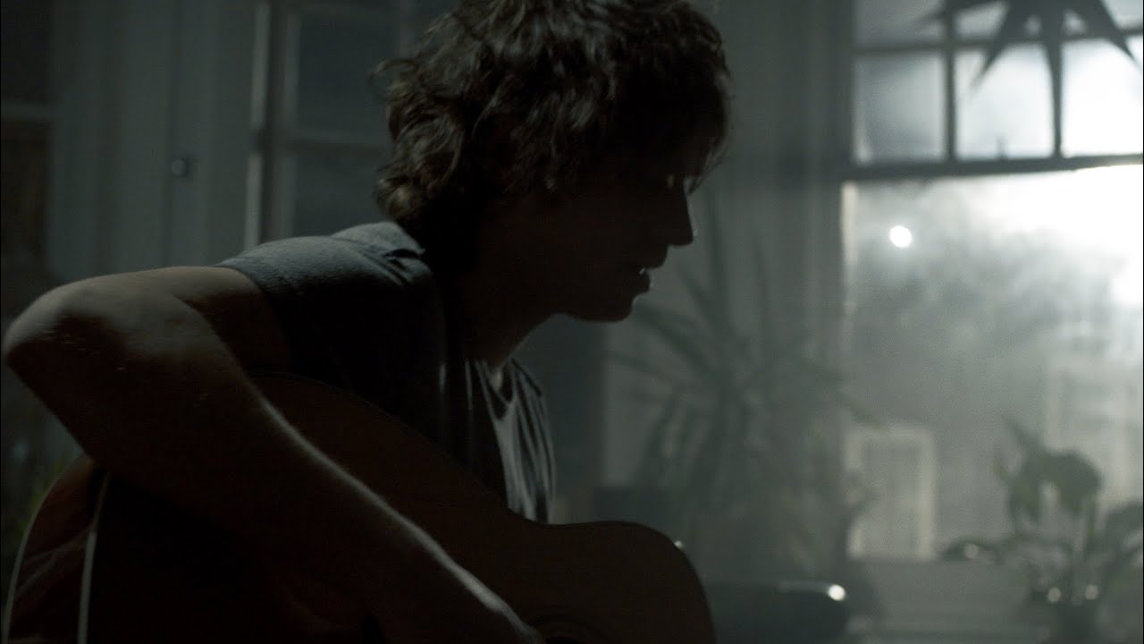 Johnny Lloyd - Rich and Poor (Official Video)