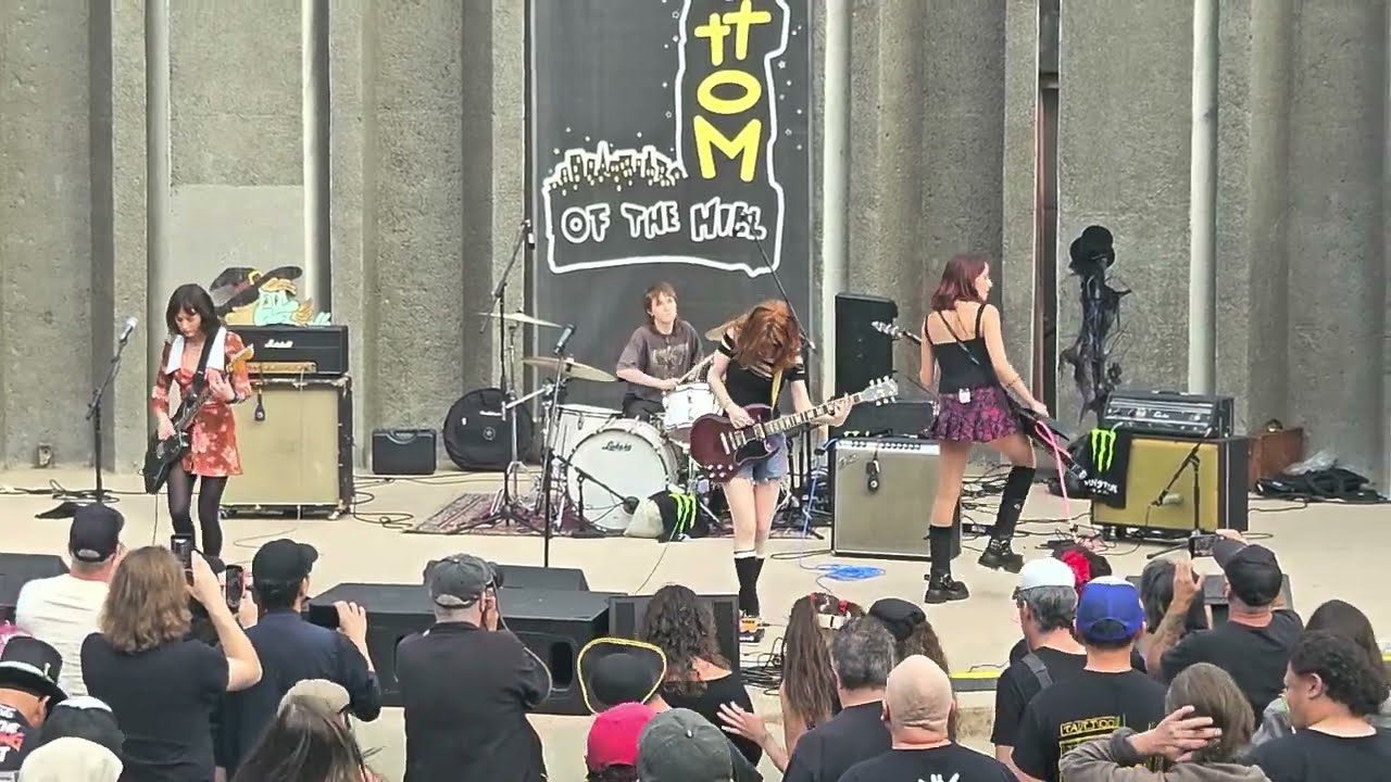 Die Spitz- Groping Dogs Gushing Blood - Oct 26 2024 Jerry Garcia Amphitheater San Francisco