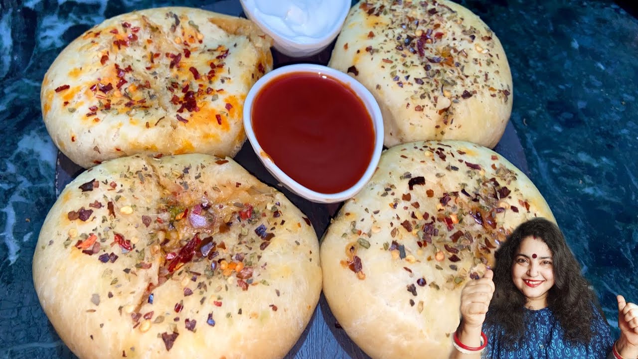 CHEESY PIZZA BOMB RECIPE 🍕💣 PIZZA BOMB RECIPE WITHOUT OVEN | HOW TO MAKE HOMEMADE PIZZA BOMB