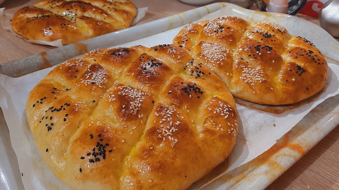 خبز 🌙⭐  رمضاني للفطور والسحور وتجهيزه بس بدقائق  #Pide ekmeği