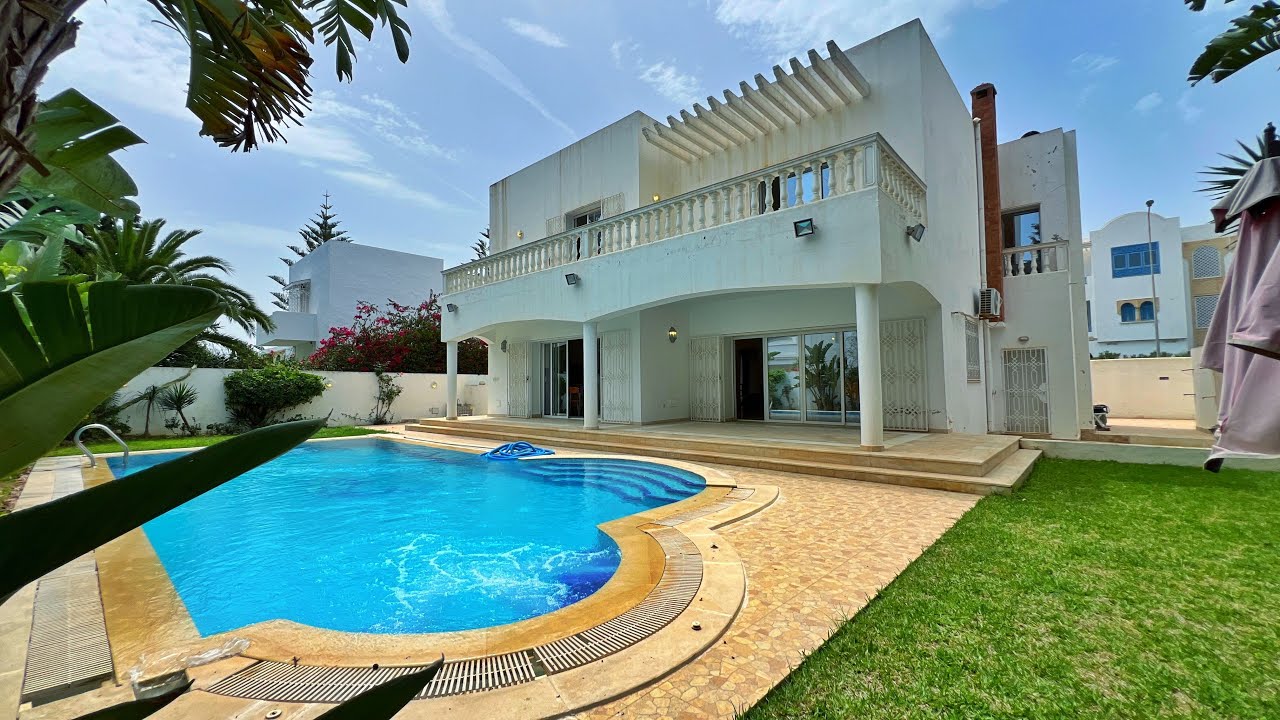 فيلا روعة قرب البحر في ياسمين الحمامات