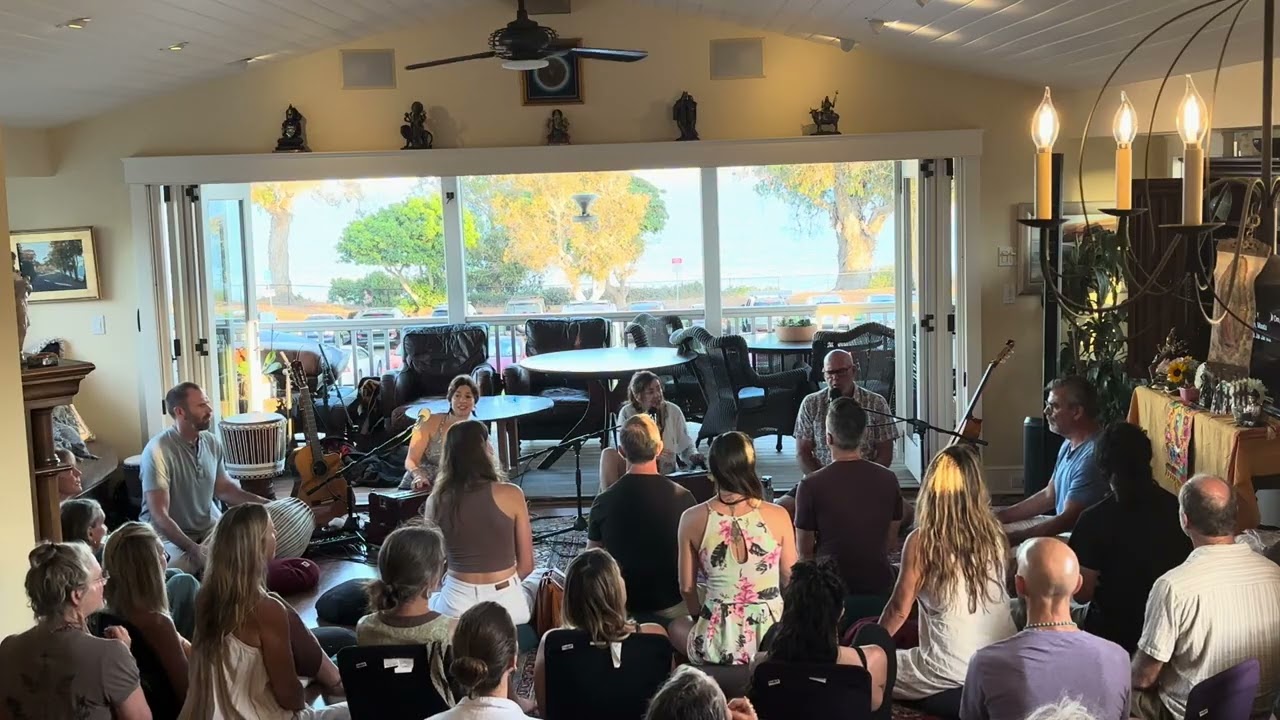 Live Ecstatic Kirtan | Sacred Chanting & Bhakti Music (90 Minutes) – Bhakti Bliss Collective 8/25