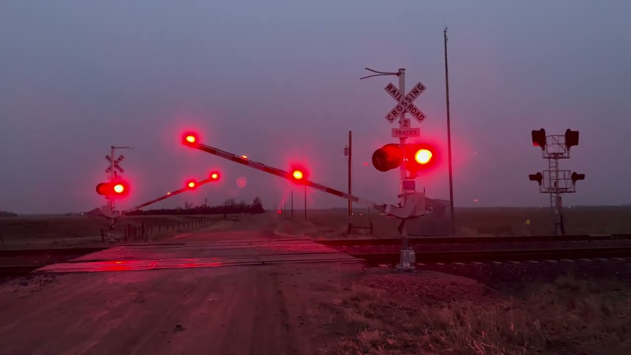 Richland, Nebraska with Amtrak  #unionpacific #amtrak #railfan￼