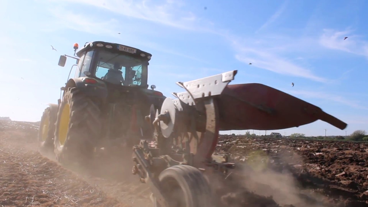 ploughing-John Deere 6155R