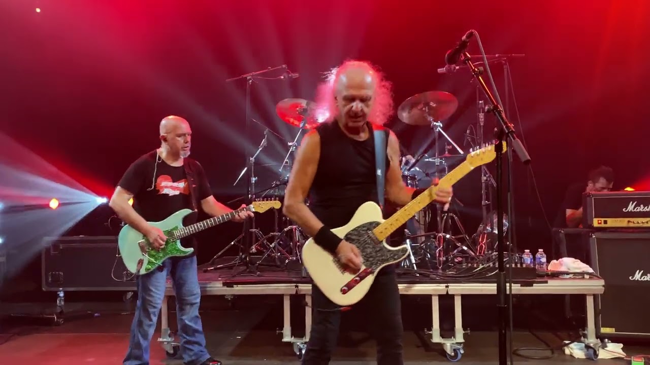 Baron Rojo - Siempre Estás Allí - Live At Gold Age Rock festival (Liége - Belgium 2022)