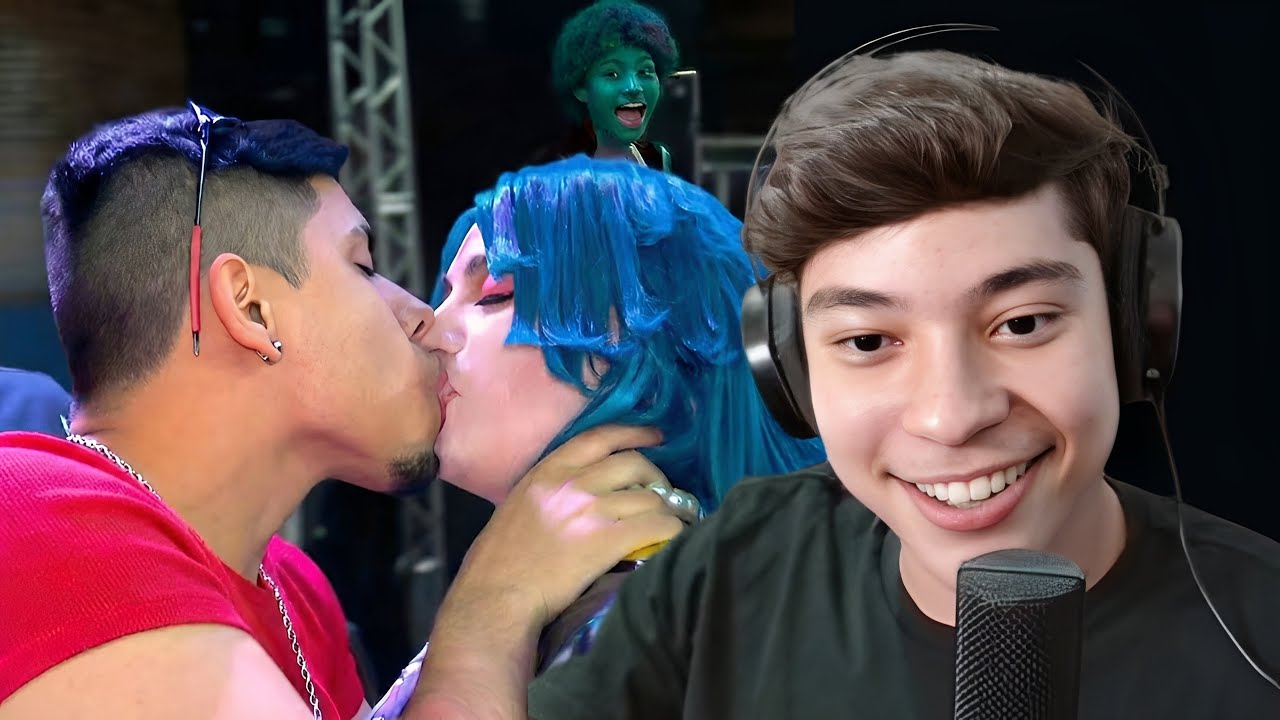 FINALMENTE O CÂMERA BEIJOU ALGUÉM KKKKKK
