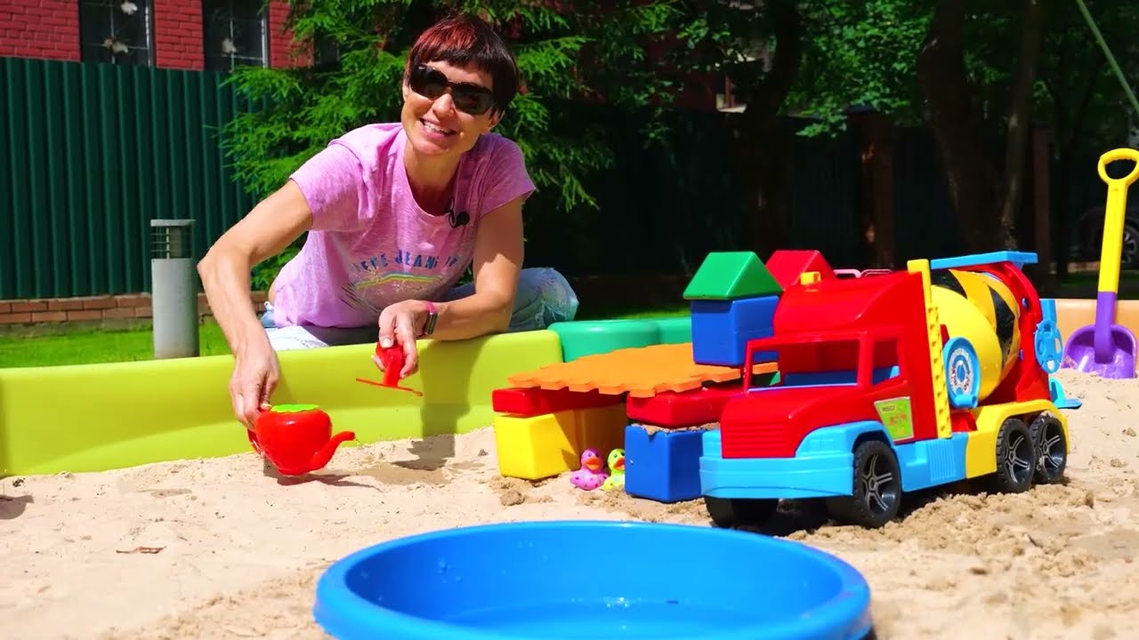 Que Trabalho Incr&iacute;vel o Caminh&atilde;o Betoneira Faz! V&iacute;deo Infantil 🚧🚗🔧