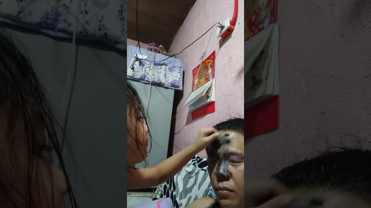 Make up artist yarn 😁🤣