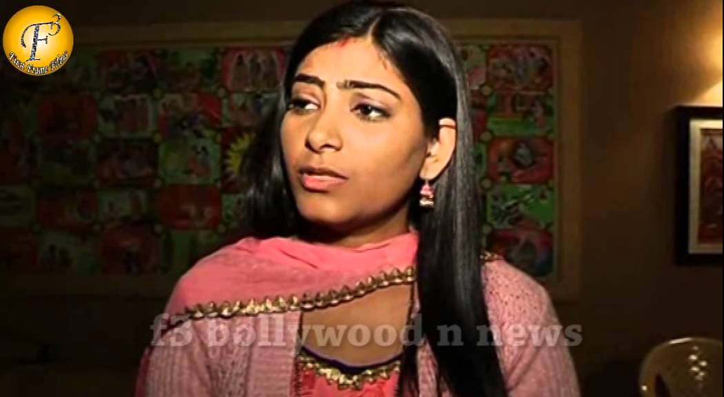 Suhani gets tensed by soumya' s changing behaviour in serial 'Suhani Si Ek Ladki' | ON LOCATION
