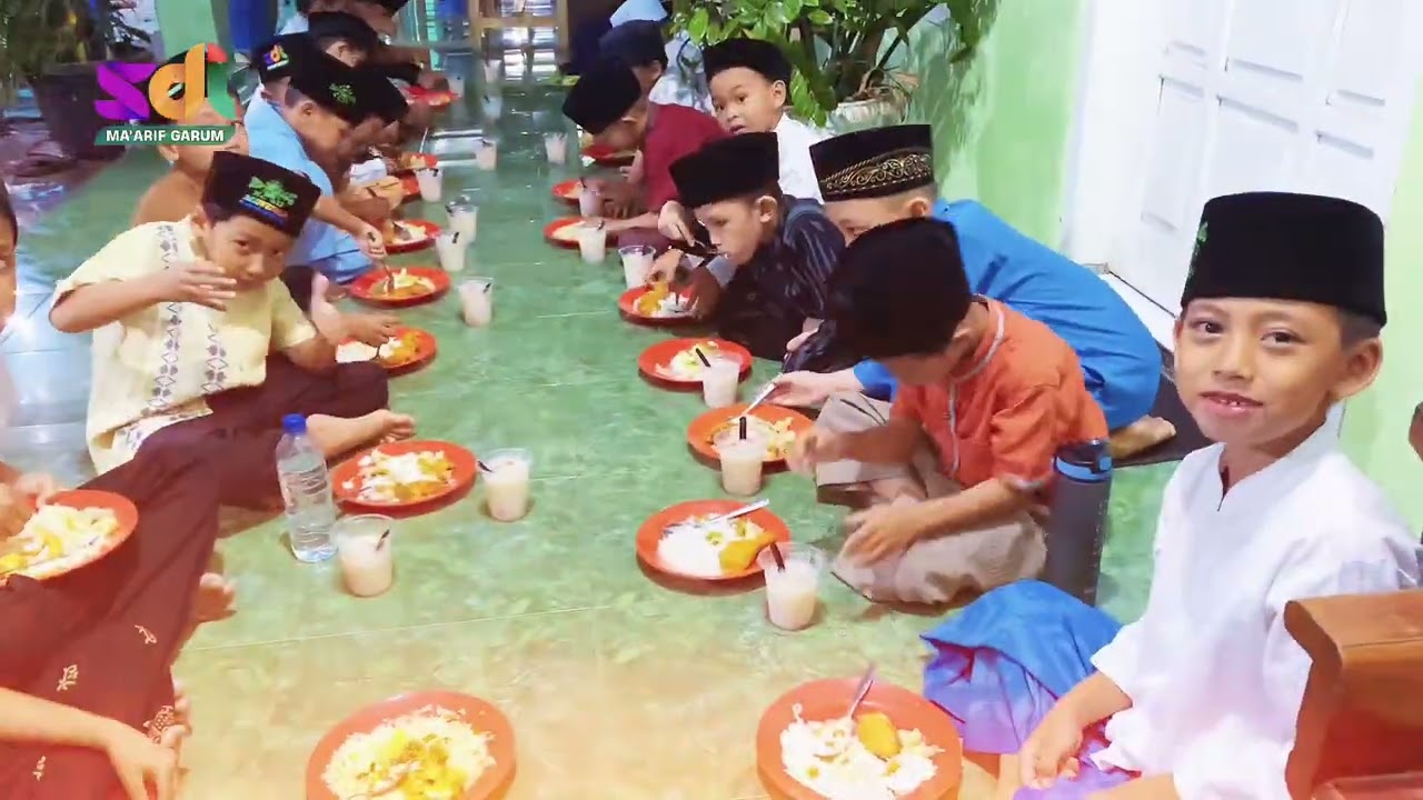 Buka Bersama Jenjang Kelas 1, 2 dan 3 Ramadhan 1446 H SDI Ma’arif Tawangsari Garum