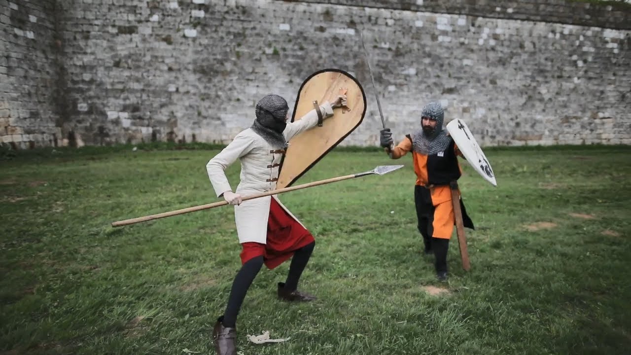 Kako žive vitezovi u 21. veku?
