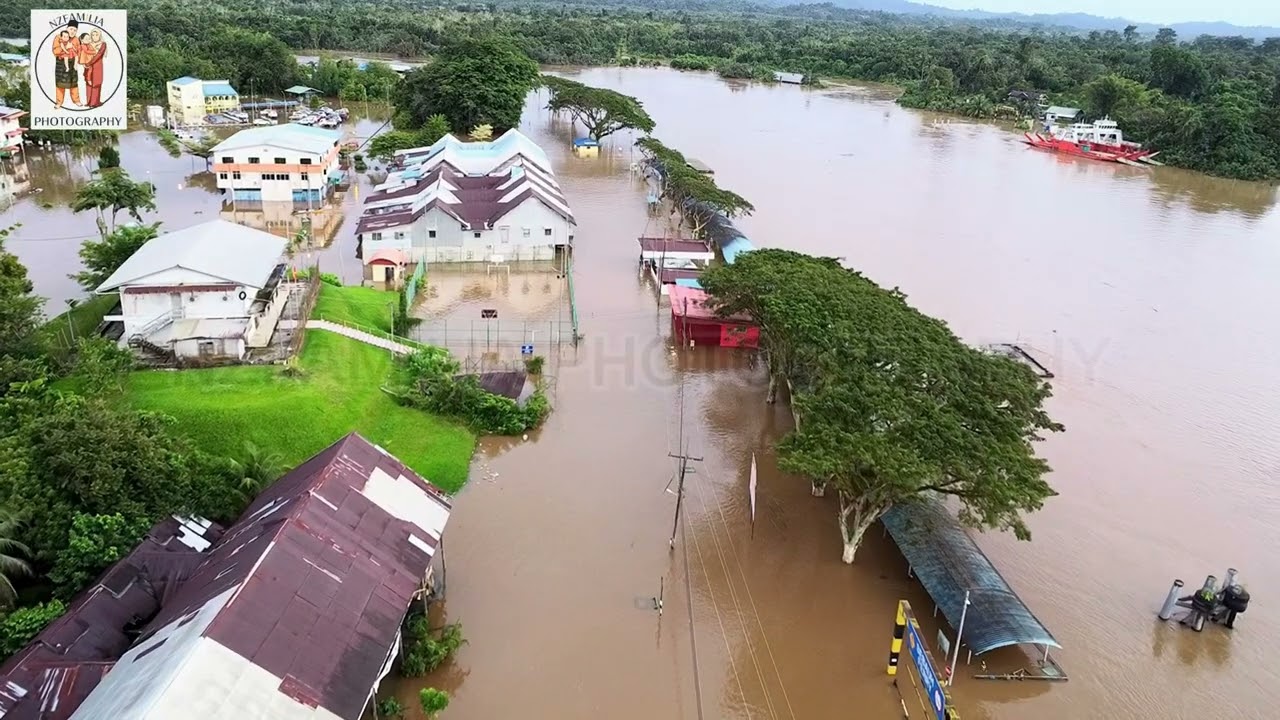 SEBAUH DILANDA BANJIR : RAHMAT TUHAN DIAWAL TAHUN#sebauh  #bintulu  #banjir