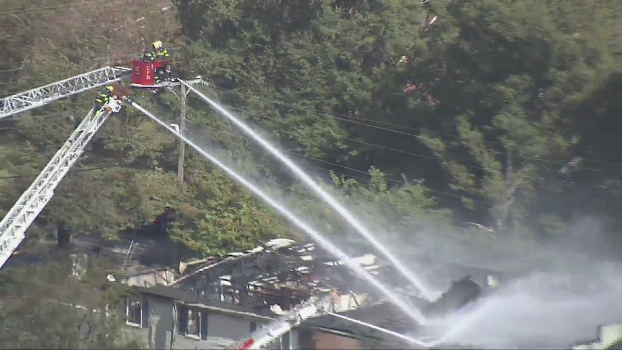 Chopper 10 flies over large apartment fire in Chesapeake