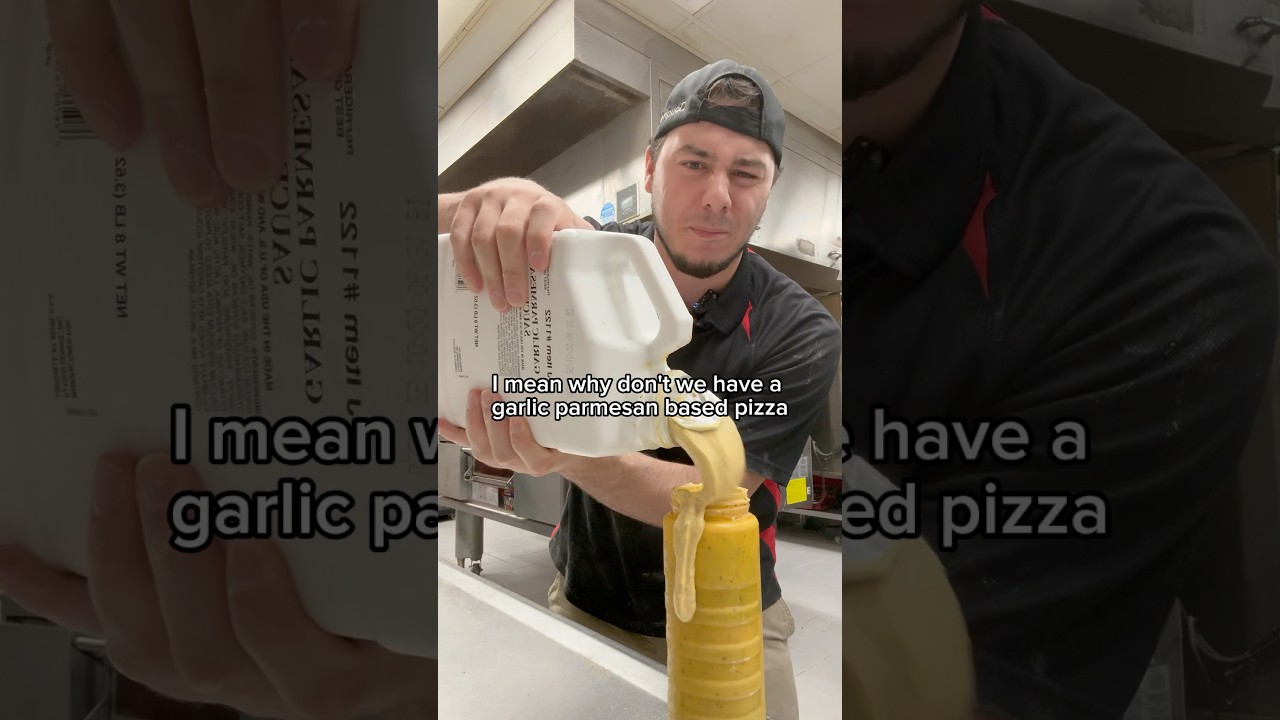 GARLIC PARMESAN BASED PIZZA?!? #pizza #youtube #youtubeshorts #viralvideo #food #cooking #funny