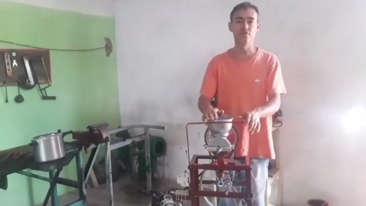 Mais moinho elétrico(75 9915-5240) telefone para contato. Agora a ponta integra para todo Brasil