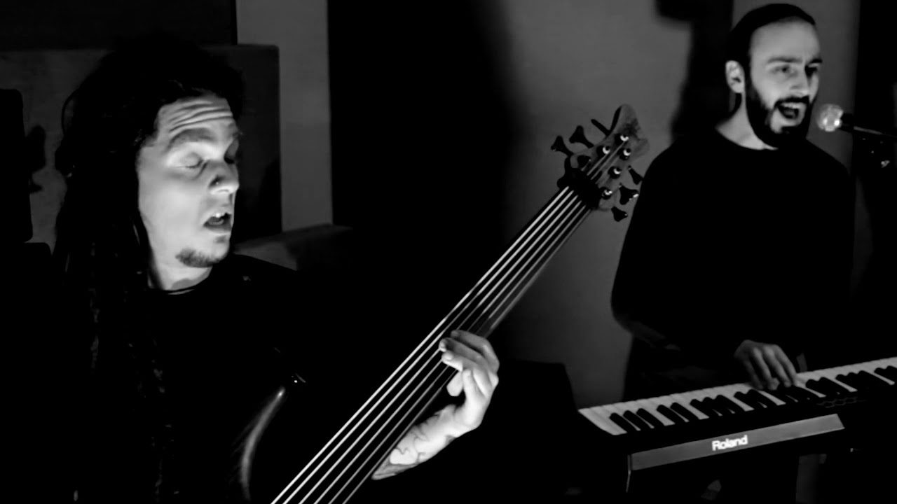 Whatever End  'Evershift'    Tv War  Live Session