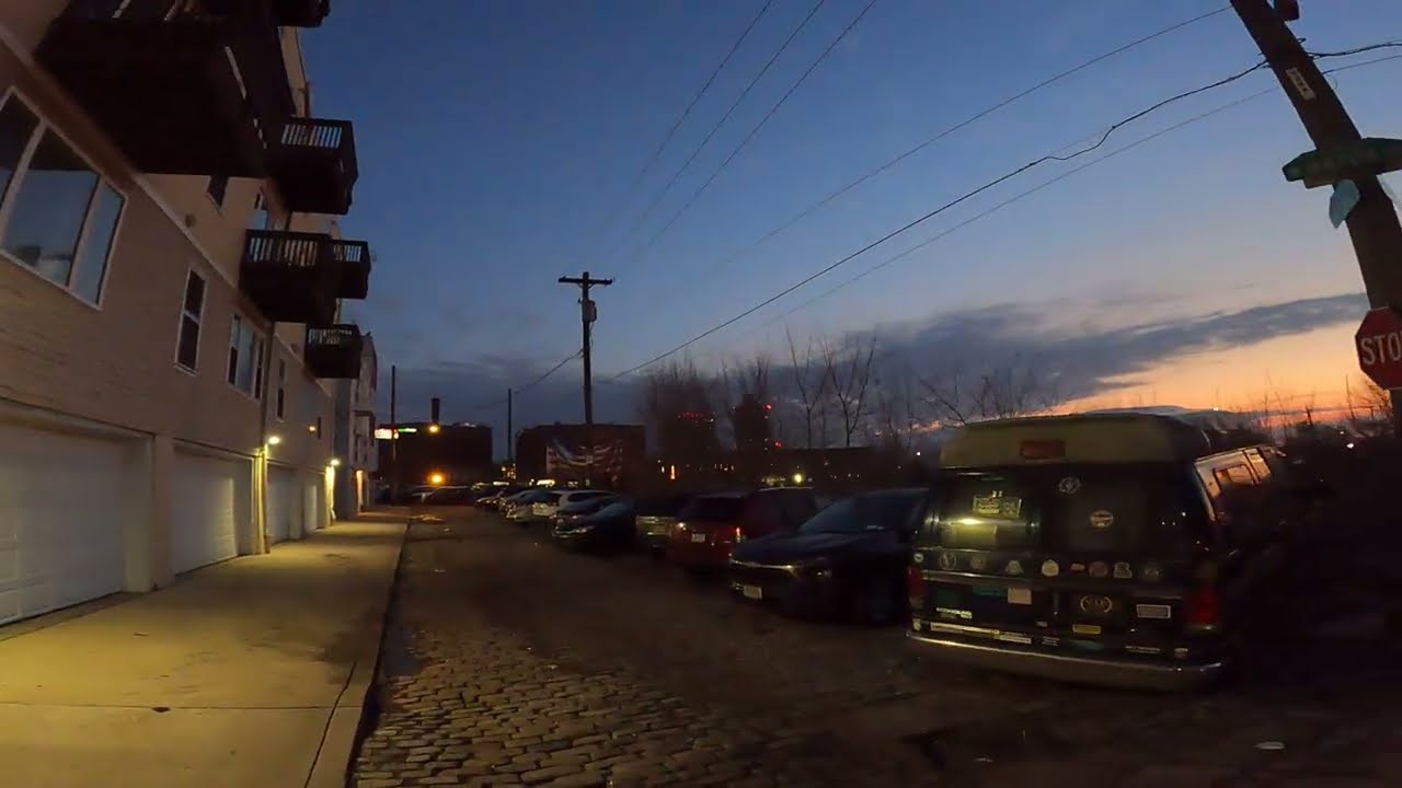 6:00 AM Walk ** Ben Franklin Bridge & North on Water Street ** Philadelphia PA ASMR [4K]