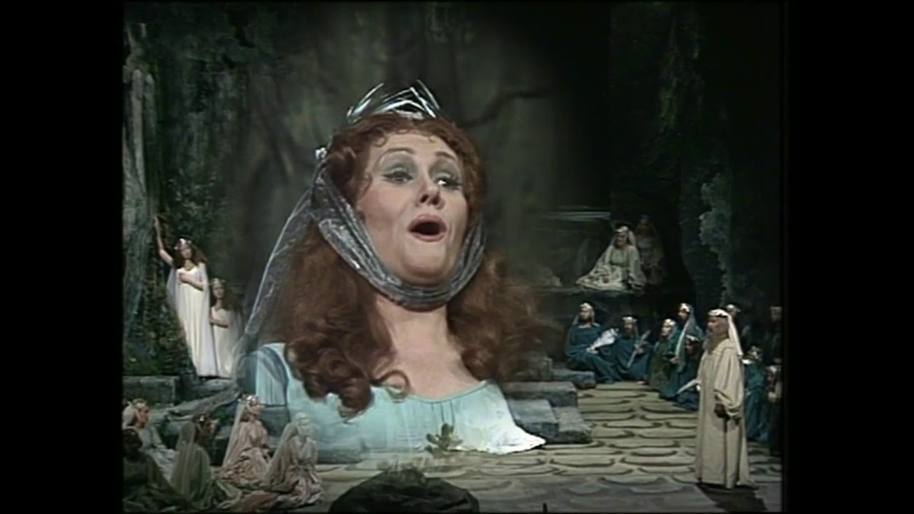 In Memoriam - Joan Sutherland as Norma, 'Casta Diva'