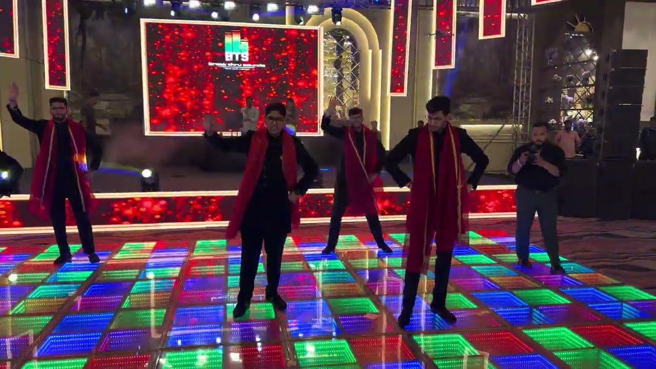 Punjabi Bollywood Songs Groom Friends and Brothers Dance Performance @gurdeepsinghacademy 