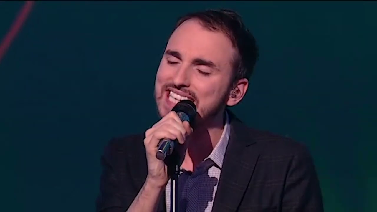 Christophe Willem nous interprète 
