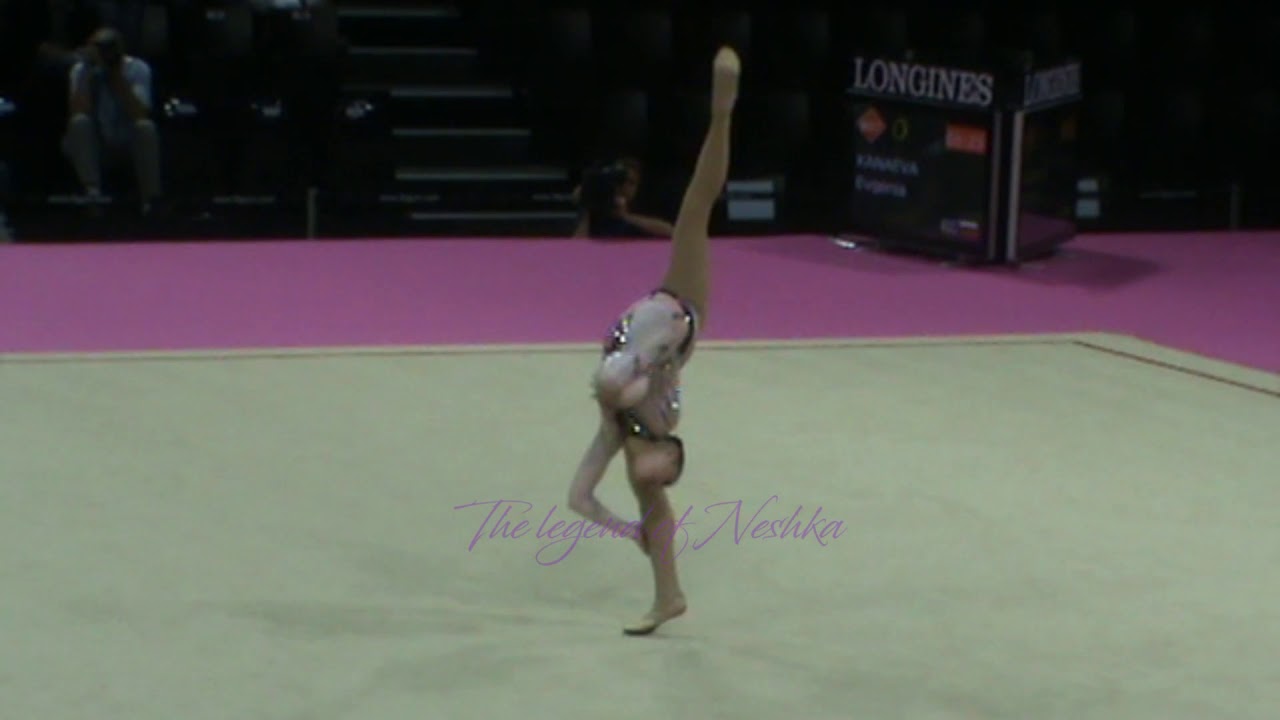 Alina MAKSYMENKO (UKR) ball - 2011 Montpellier worlds AA