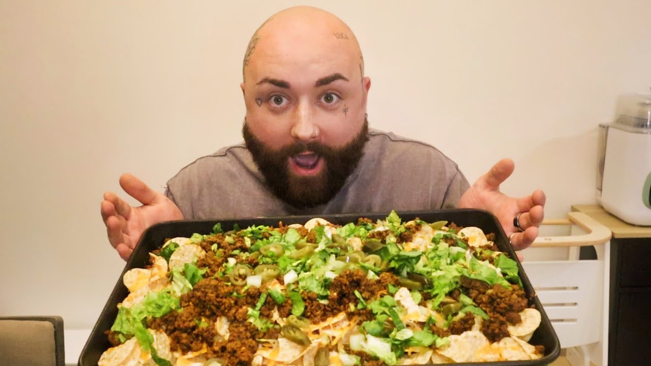 Loaded Nacho Mukbang | With Beef, Cheese, Salsa, Sour Cream & Lettuce | Baby #3 Nerves & Chit Chat