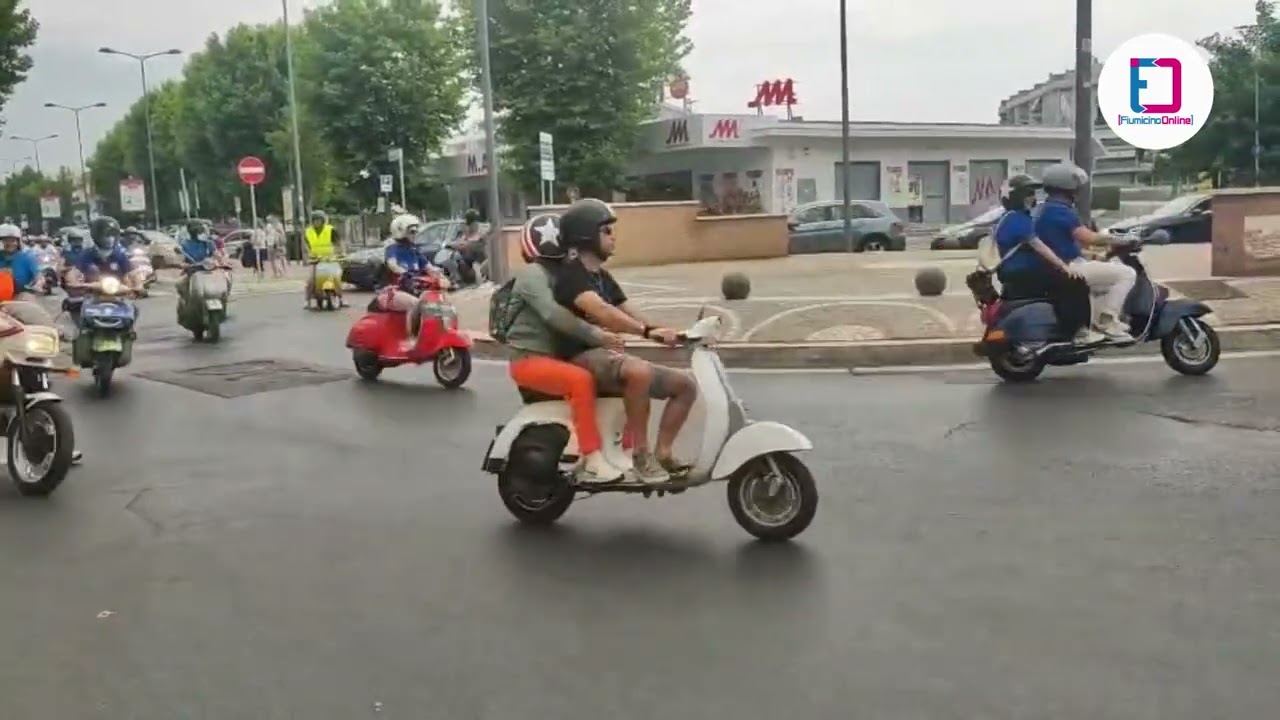 Litorale di Fiumicino “invaso” da più di 350 vespe per il “1° Raduno Vespa Club Fiumicino – Fregene