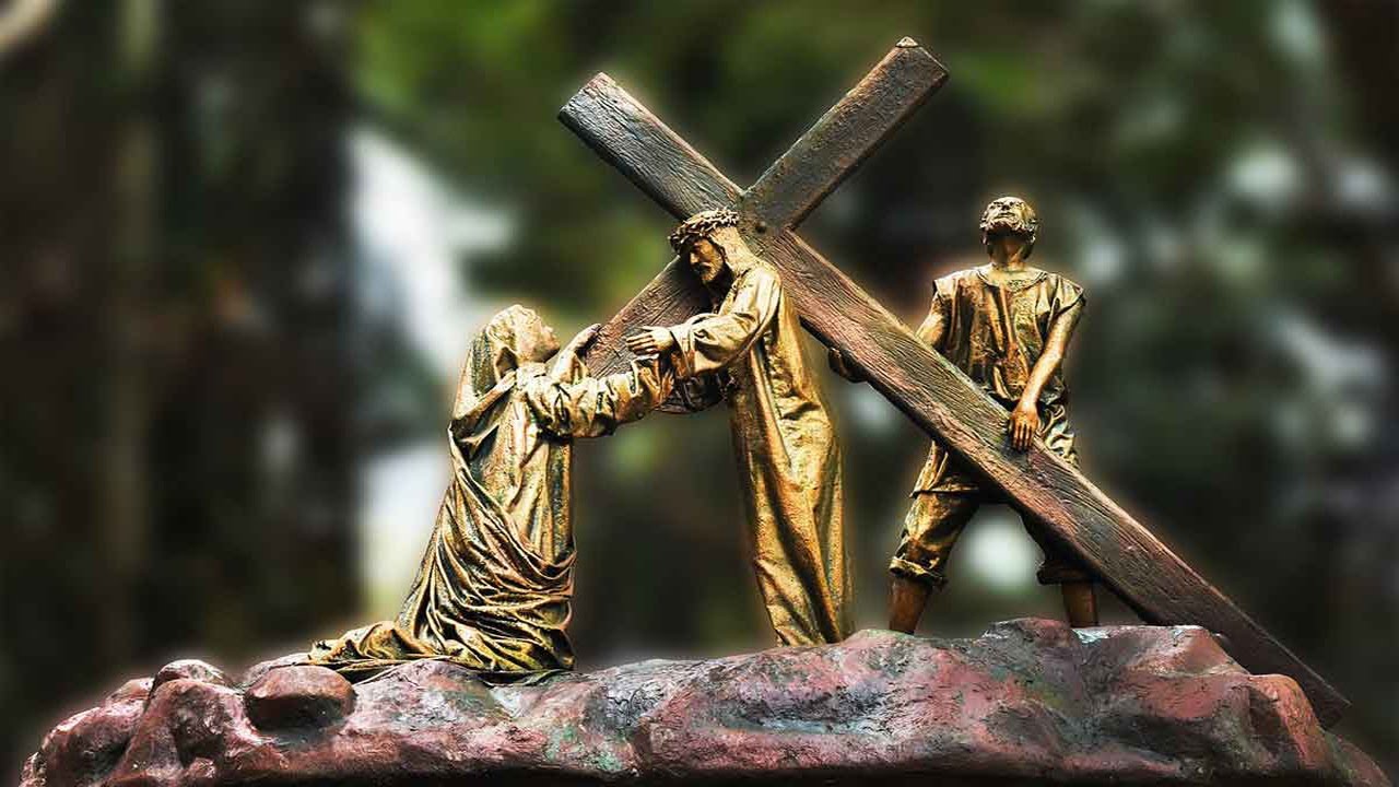 Way Of The Cross in Marathi