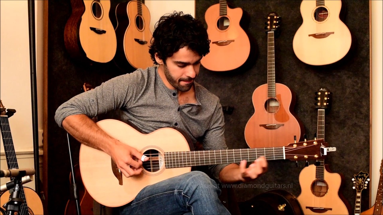 Lowden Wee WL-25 Red Cedar - Indian Rosewood played by Maneli Jamal