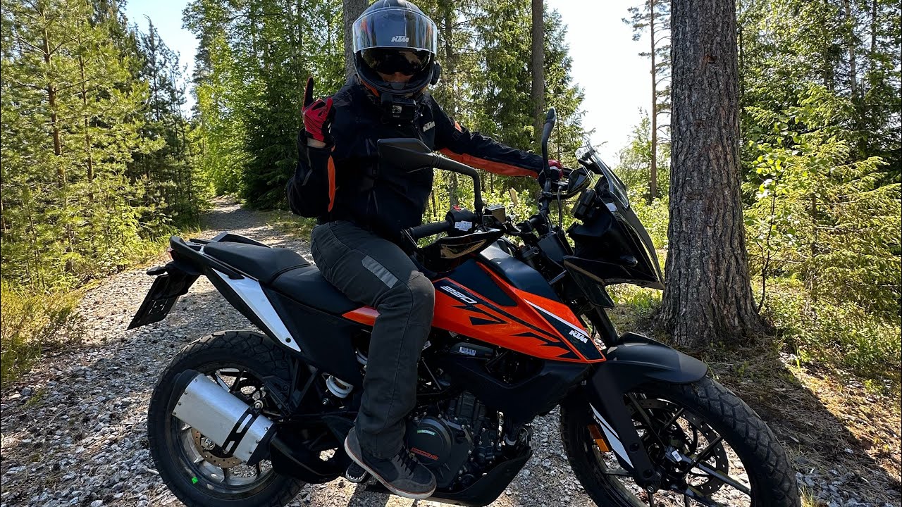 KTM 390 ADVENTURE ESITTELYVIDEO!