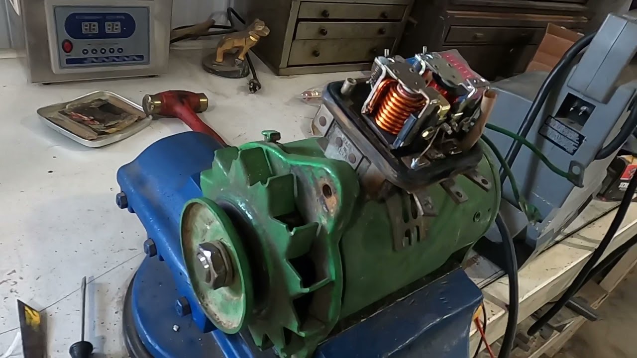 Troubleshooting a Delco Generator and Voltage Regulator on John Deere 2 Cylinder