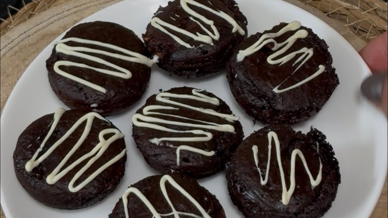 Chocolate syrup cake in appe pan,3 minutes recipe#CookWithShobhna
