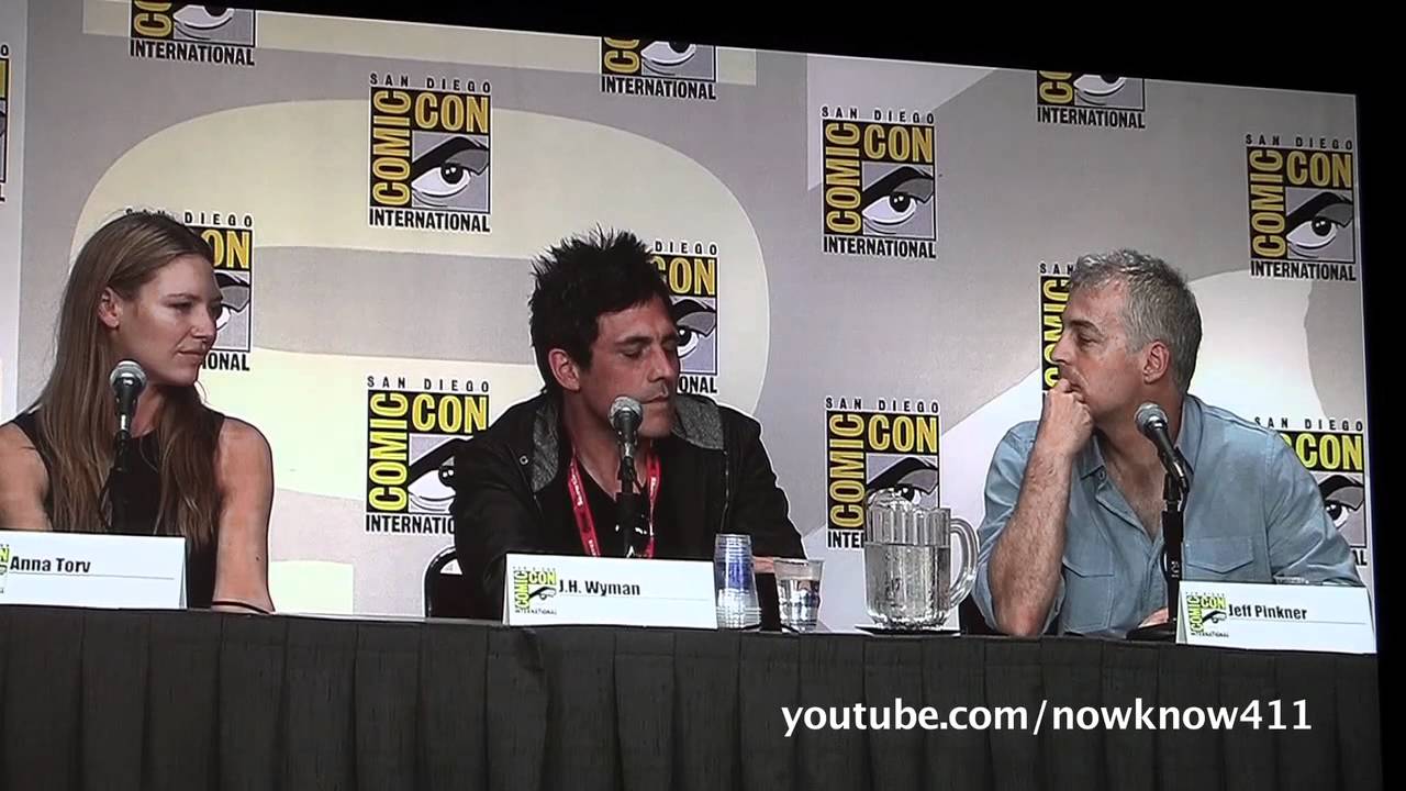 FRINGE PANEL at COMIC-CON 2011 Part 1 of 3