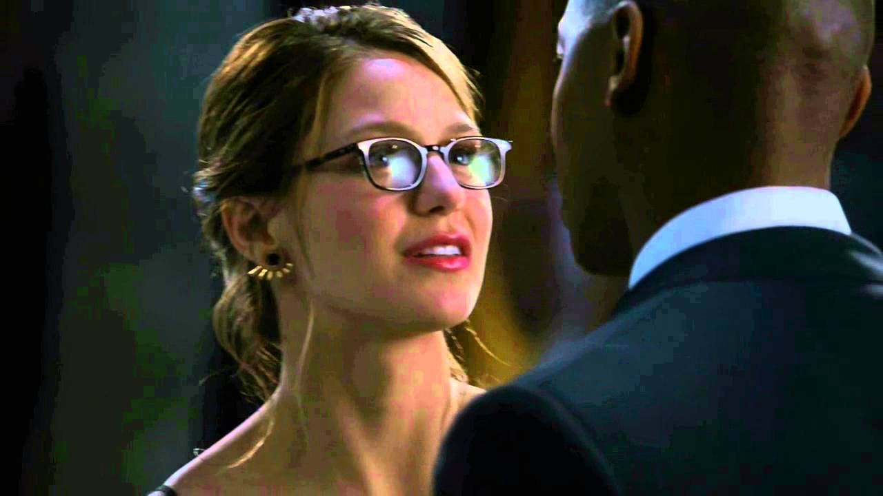 Supergirl/James {Season Finale}