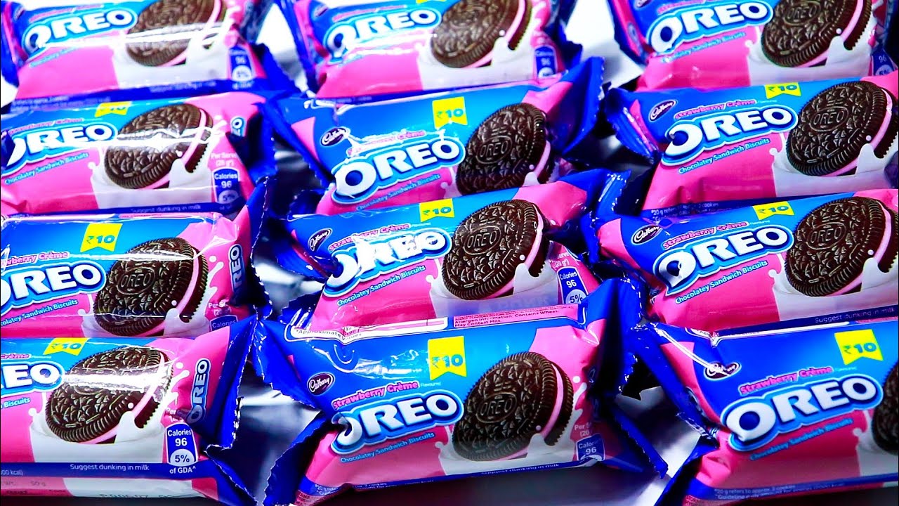 Cadbury strawberry creme flavored Oreo chocolatey sandwich Biscuits || ACR TV