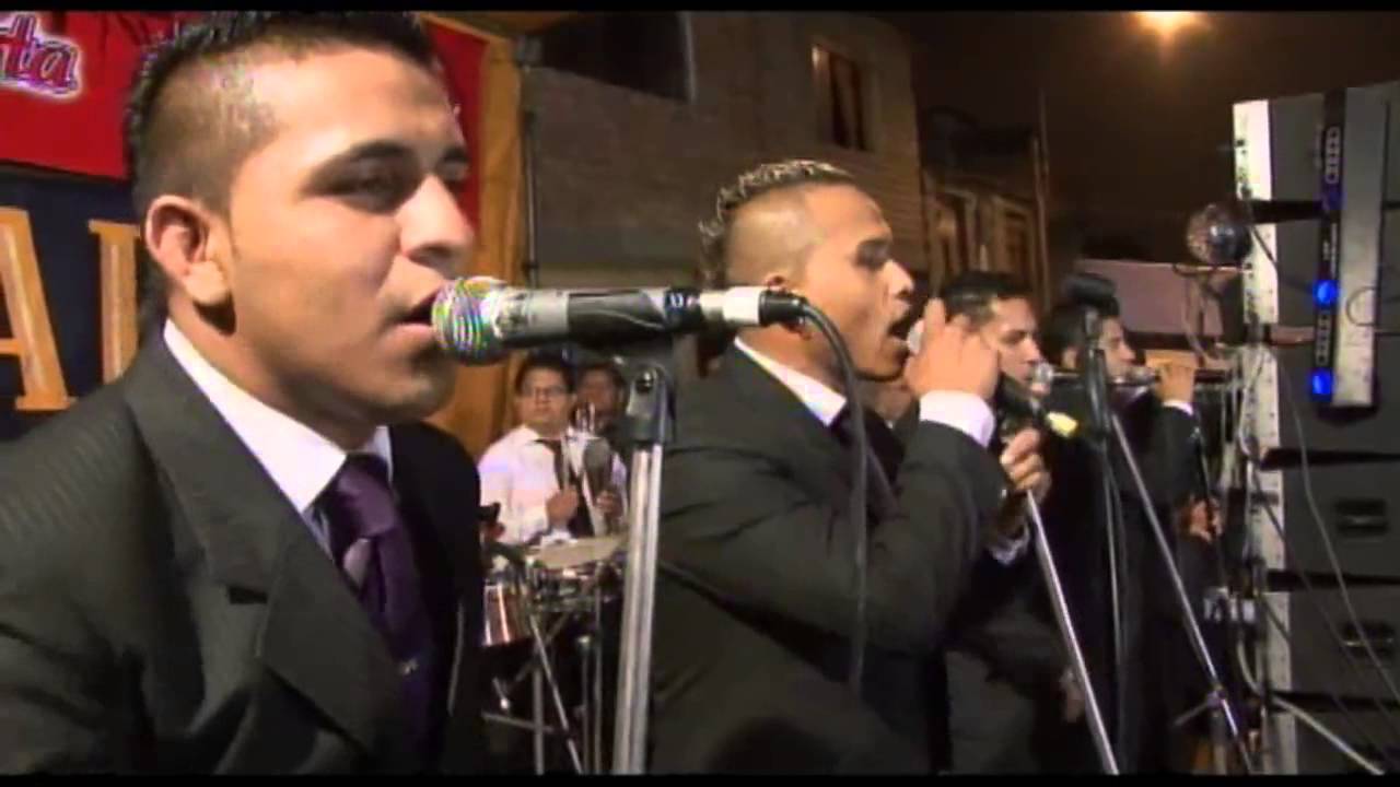 LOS HERMANOS VILLACORTA - MIX  NORTEÑO( EN INDEPENDENCIA 2013 )