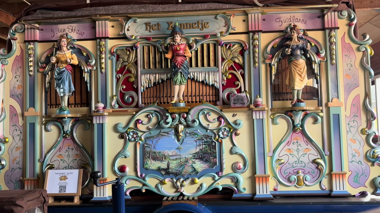 Draaiorgel het Zonnetje speelt nieuw repertoire (november 2025)