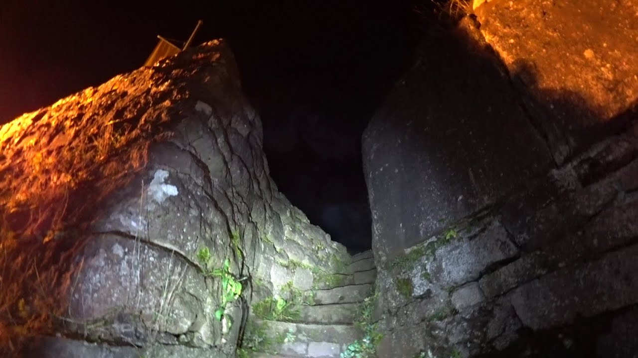 Nachtwanderung: Die Burg