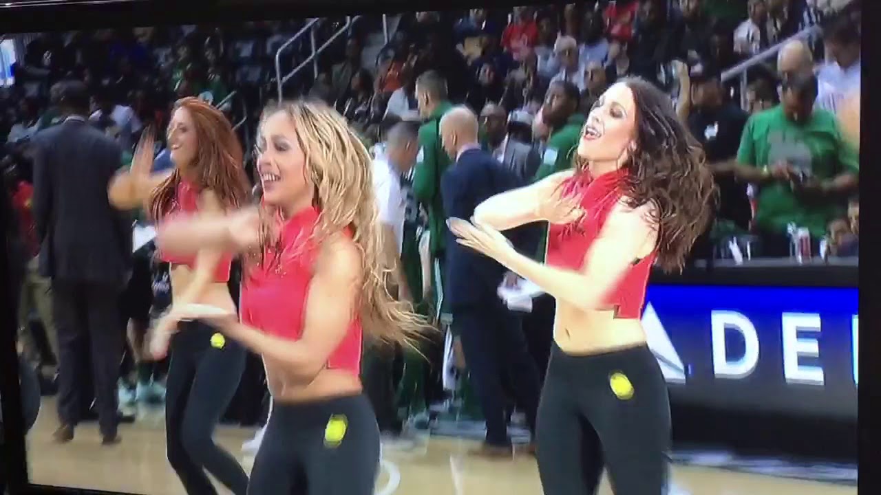 Atl Hawks Cheerleaders 11.18.17 via Hawksbeat