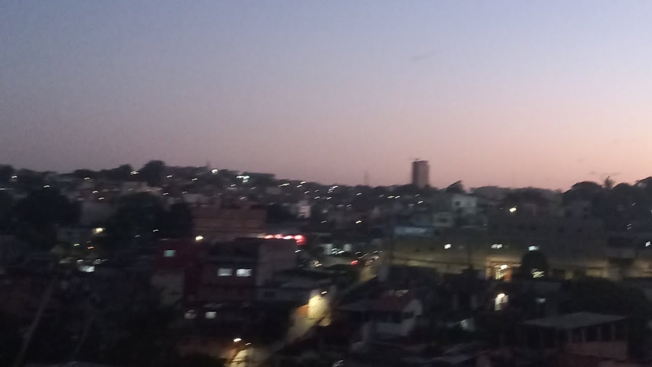 EVANGELISTA LEVANDO MENSAGEM DA CRUZ