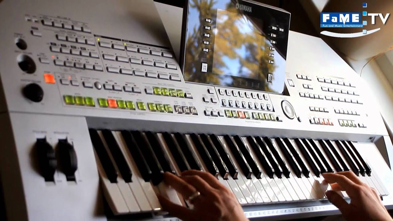 Anyplace, Anywhere, Anytime - LIVE auf dem TYROS 2