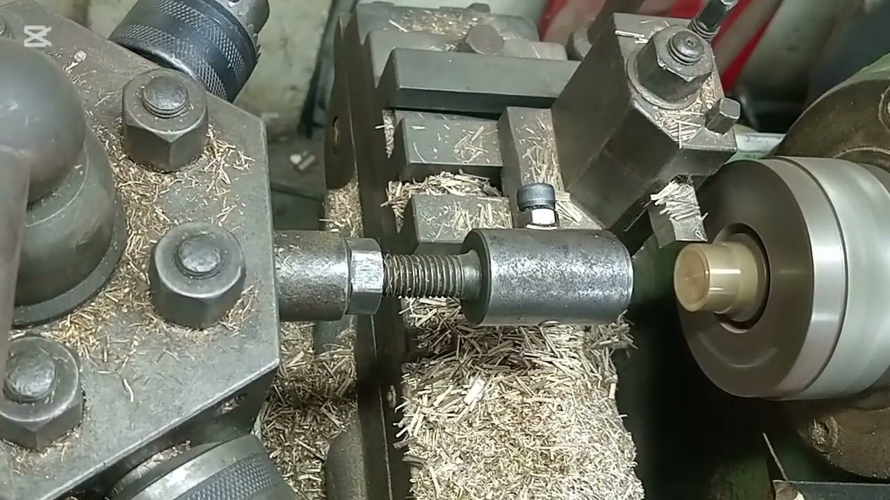 TORNO REVOLVER  MAQUINADO DE ADAPTADORES DE BRONCE 
